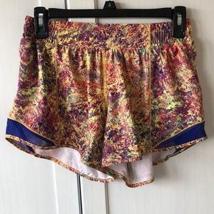 *NWT* LULULEMON SHORTS - •RARE• SEAWHEEZE 2019